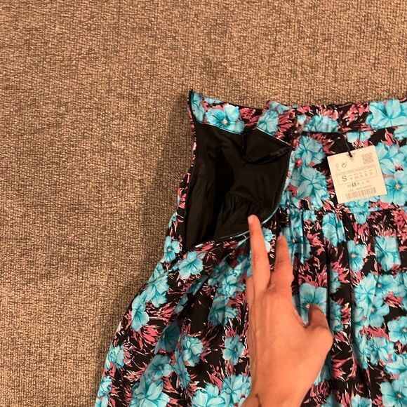 Zara Ruffle Bermuda Skirt - Picture 6 of 8